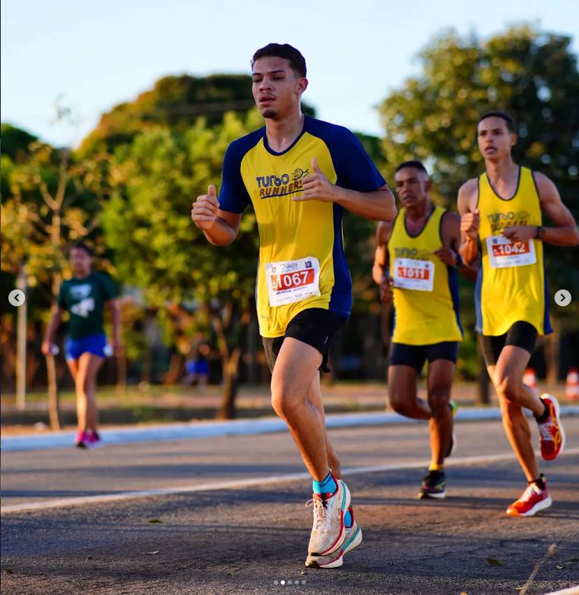Atleta da Turbo Runners em prova de corrida de rua